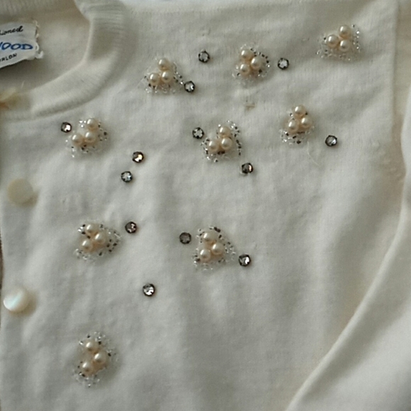 Beautiful, Vintage Shabby Chic Cardigan Sweater - Picture 3 of 4